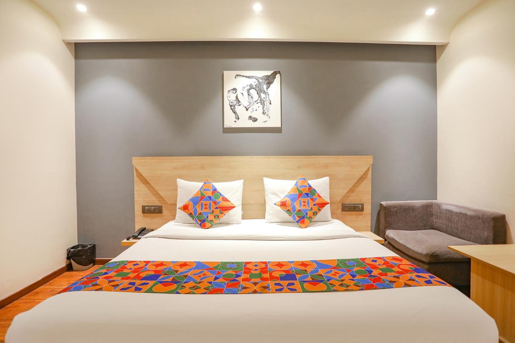 Fabhotel Jhs Studio Gurgaon Eksteriør billede