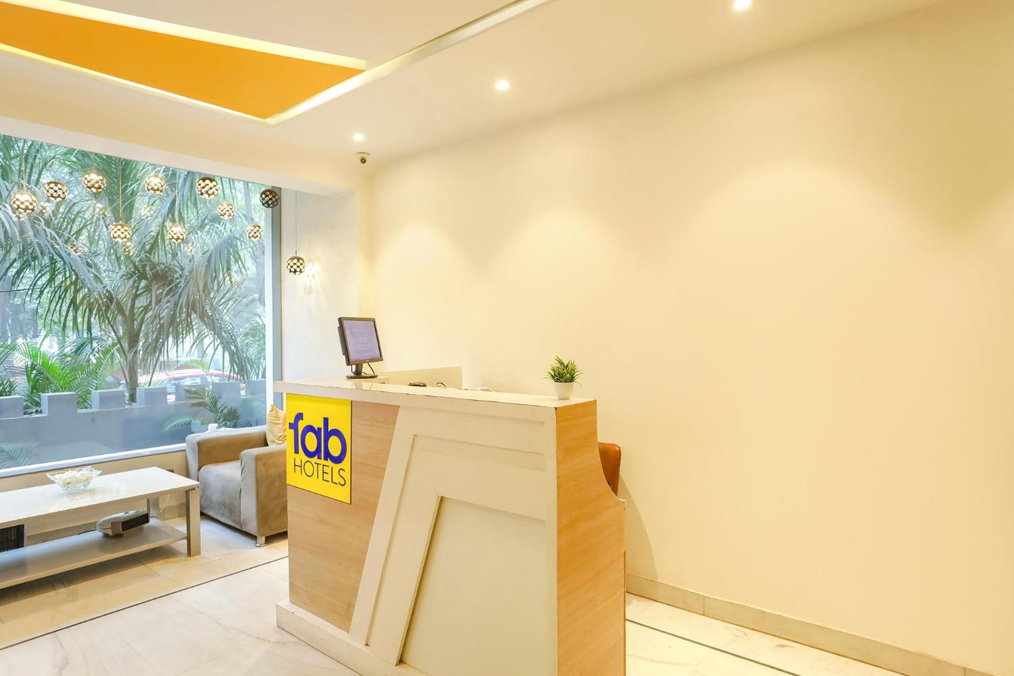Fabhotel Jhs Studio Gurgaon Eksteriør billede